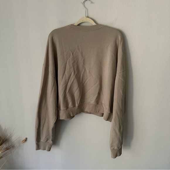SKIMS
Taupe Terry Classic Crewneck Sweatshirt Size 4XL - Picture 8 of 10